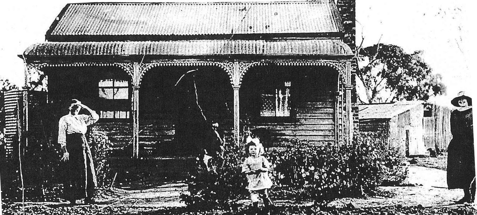 Joseph Holland House ?