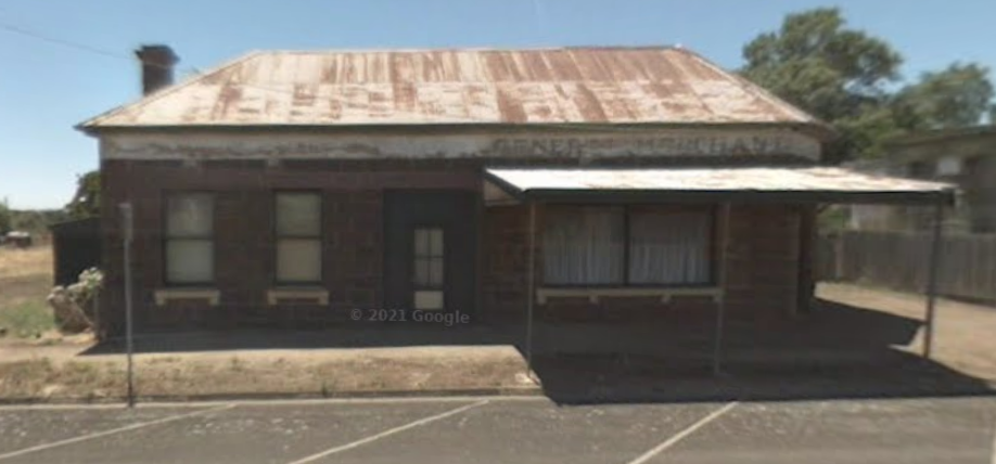 Vic Hotel Older